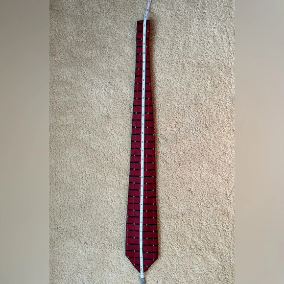 Robert Talbott Peabody Ltd. Dark Red 100% Silk Tie - EUC - Geometric - Hand Sewn - Picture 7 of 7